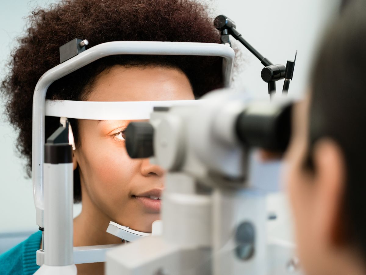 woman in an eye exam